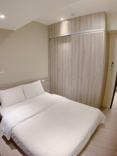 Shine Residence