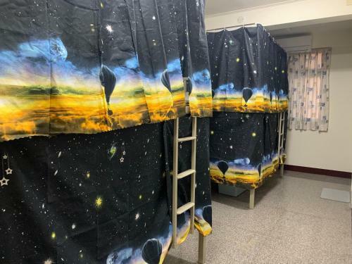 Albergue Space X Guest House ????