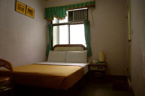 Hostal Uni Hotel