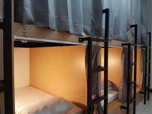 Utopia Hostel