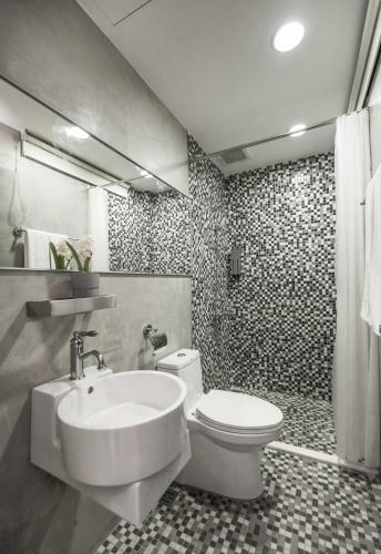 Aparthotel ????at Home Hotel