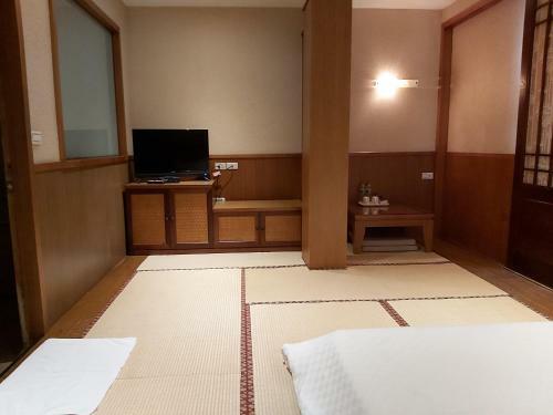 Beautyage Spring Hotel