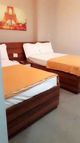 Lee Hotel