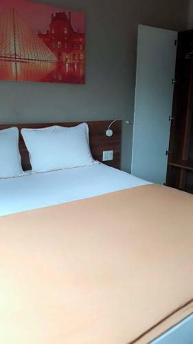 Lee Hotel