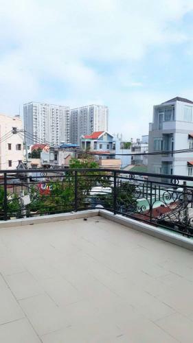 Lee Hotel