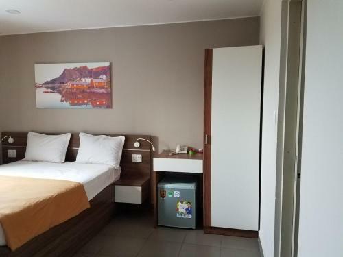Lee Hotel