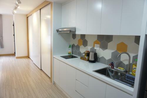 Five Star Studio Apartment Near Airport