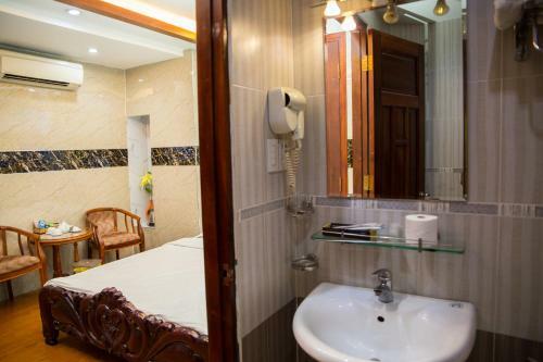 Ph??ng Linh Hotel