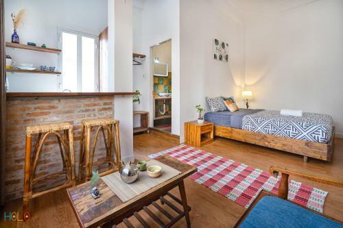 Holo Ben Thanh Saigon - Serviced Homestay