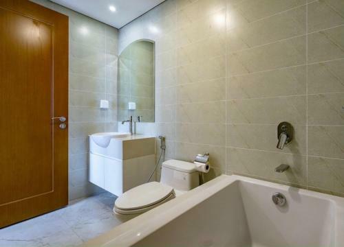 Vera Saigon Apartments - Vinhomes Central Park