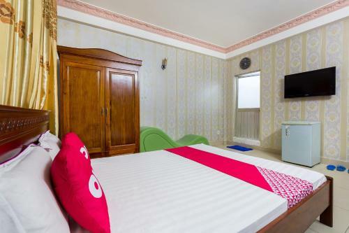 Oyo 476 Van Anh Hotel