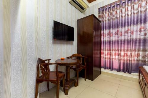 Oyo 476 Van Anh Hotel