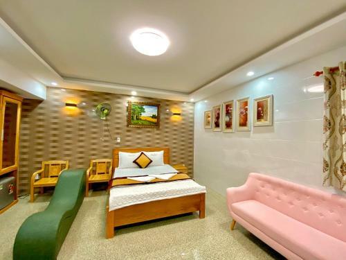 Ho�ng Qu�n Hotel