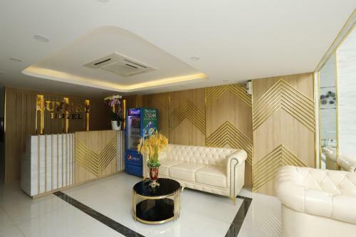 Luxury Hotel