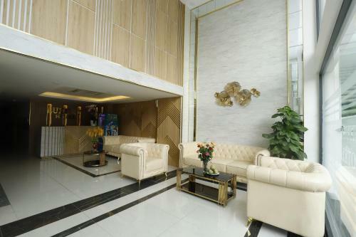 Luxury Hotel