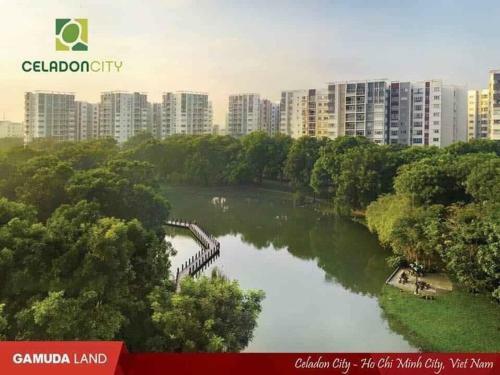 Letters Home_emerald Apartment_celadon City