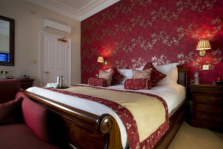 The Clarence Boutique Hotel