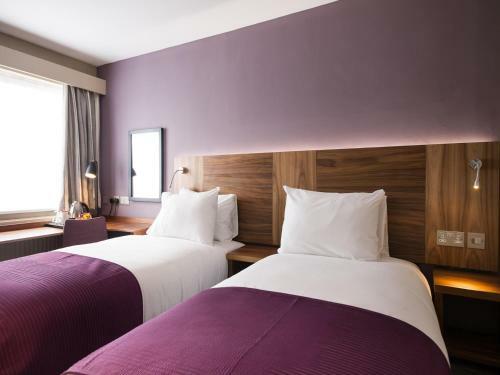 Red Lion Hotel