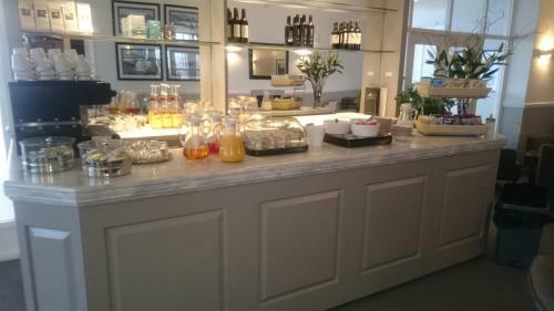 The White Lodge Hotel