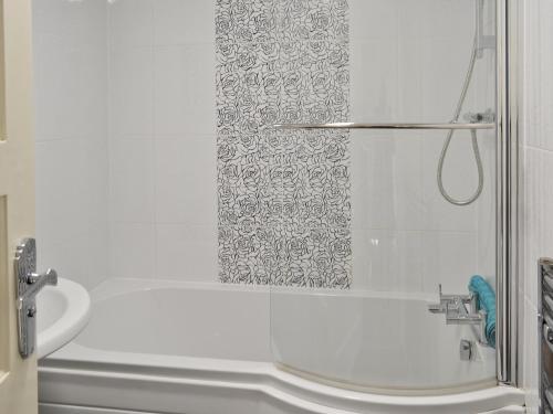 White House Apartment 2