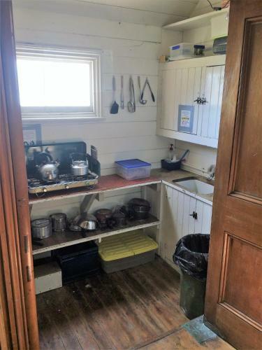 Little Port Cooper School House And Farm Hike