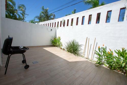 Beach, Safe, Clean, Wifi, Pool, 4 Families