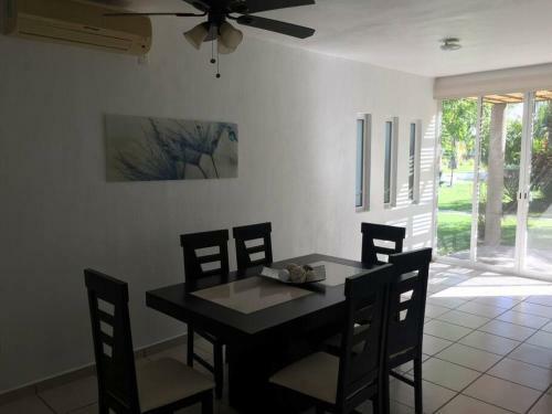 House With Pool Near The Beach Cte69