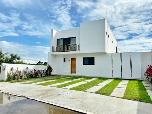 Amazing Villa In Mahahual