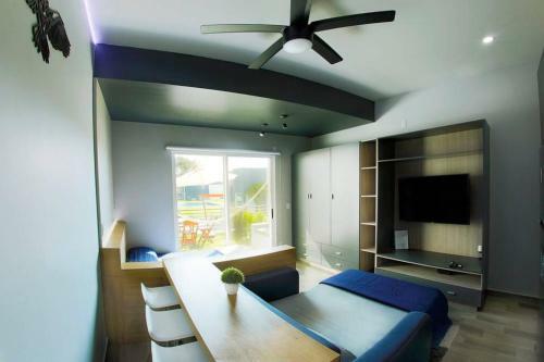 Moderno Studio Equipado En Sierra Apartments, A 5 Minutos de Six Flags