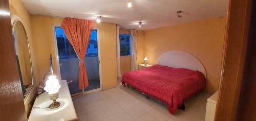 Placida Residencia A Pie De La Monta�a.