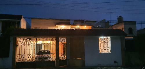 Placida Residencia A Pie De La Monta�a.