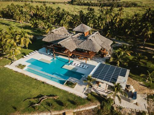 Casa Kunda'vi Beach Front Paradise