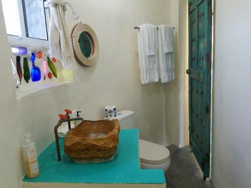 Lodge Pacific Nomads Earthbag House