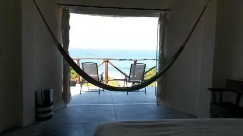 Lodge Pacific Nomads Earthbag House
