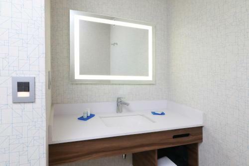Holiday Inn Express - Monterrey - Fundidora, An Ihg Hotel