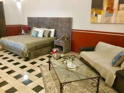 Villa Great Big Family Home Available