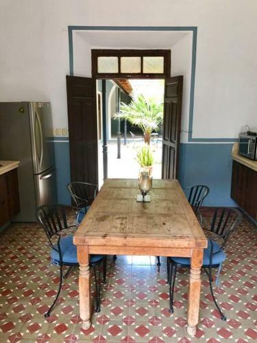 Villa Great Big Family Home Available