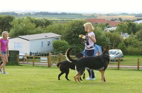 Crows Nest Caravan Park