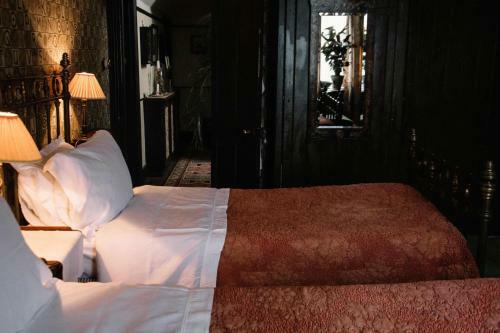 St Benedict - Victorian Bed And Breakfast