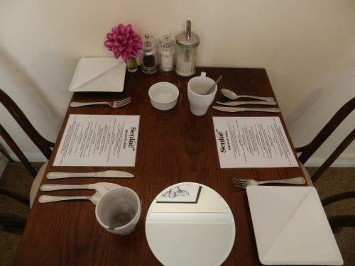 Hostal Senlac Guesthouse