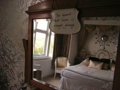 Hostal Tower House 1066