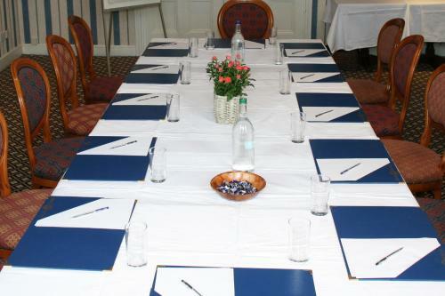 Chatsworth Hotel