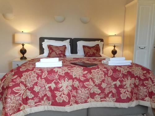 Orchard Hill Hotel