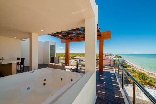 Apartamento Two Lux Beachfront Penthouses, 2 Jacuzzi, 2 Rooftops, 2 Pools, Gym, Kid's Club, Bar