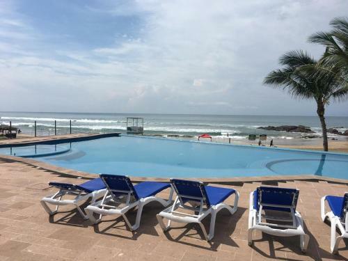 Casa Diamante A Pie de Playa Mazatlan( Brujas Residence)