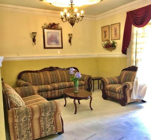 Residencia Lomas Con Alberca Privada