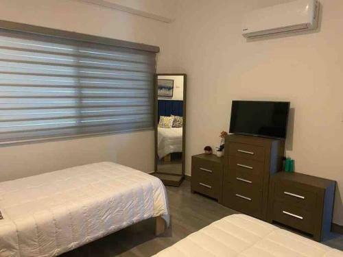 Apartamento Condominio Nuevo Con Alberca, 5 Min de La Playa.