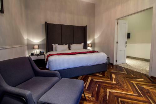 Hotel Business Real 500
