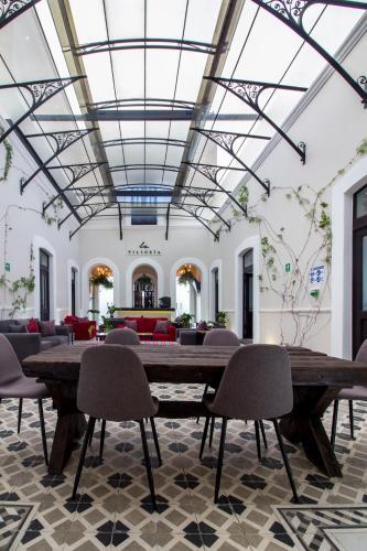 Hotel Business Real 500