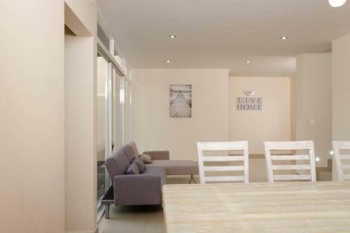Casa Con 3 Rec�maras Y Jard�n